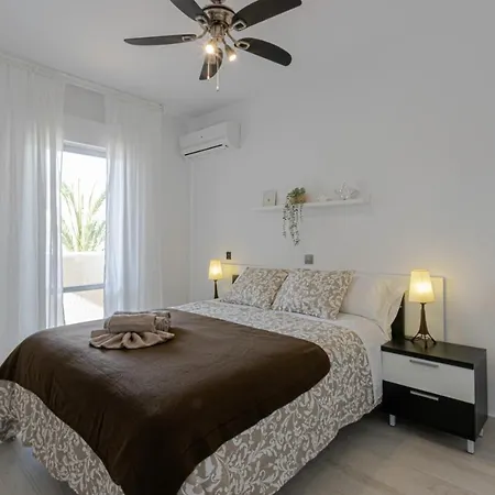 Hermoso En Benalbeach Con Vistas Al Mar Appartement *